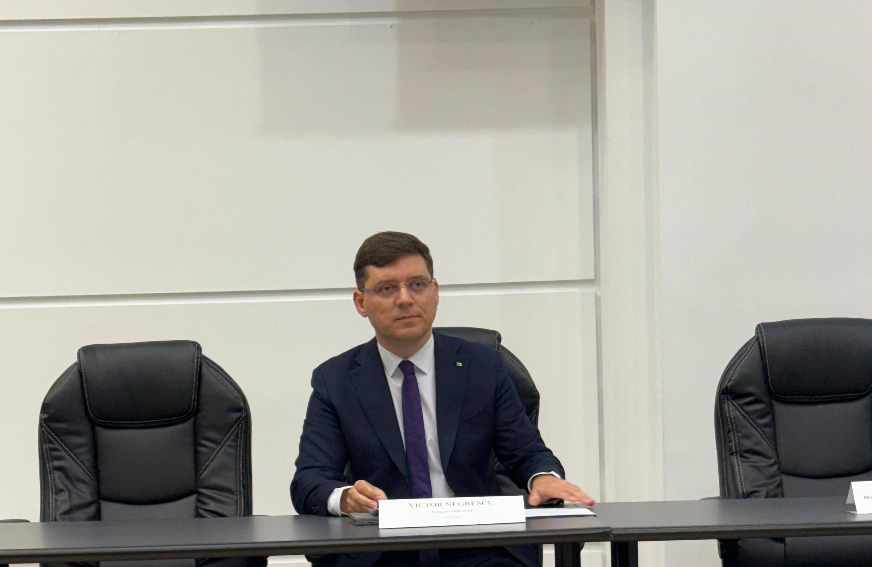Victor Negrescu, vicepreședinte, Parlamentul European: România are toate argumentele pentru a deveni avocatul pădurilor europene. Dar trebuie să facem mai mult, mai repede. Putem investi inteligent în păduri