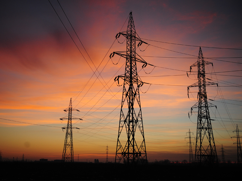 Vicepremierul Spaniei cere naționalizarea operatorului de energie electrică