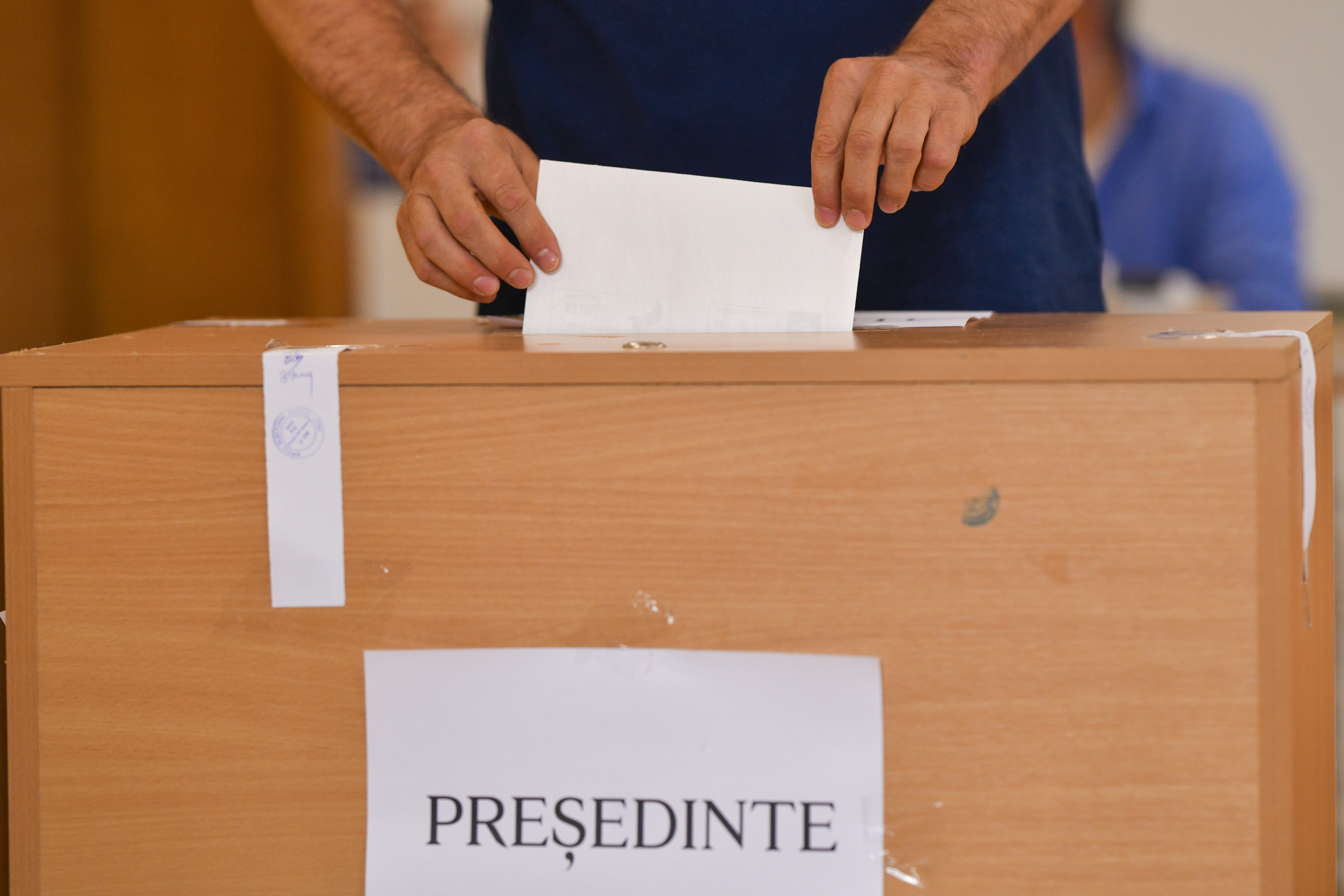 Alegerile din România, cap de afiș în cele mai importante publicații din lume. Cum tratează presa internațională alegerile prezidențiale, runda a doua