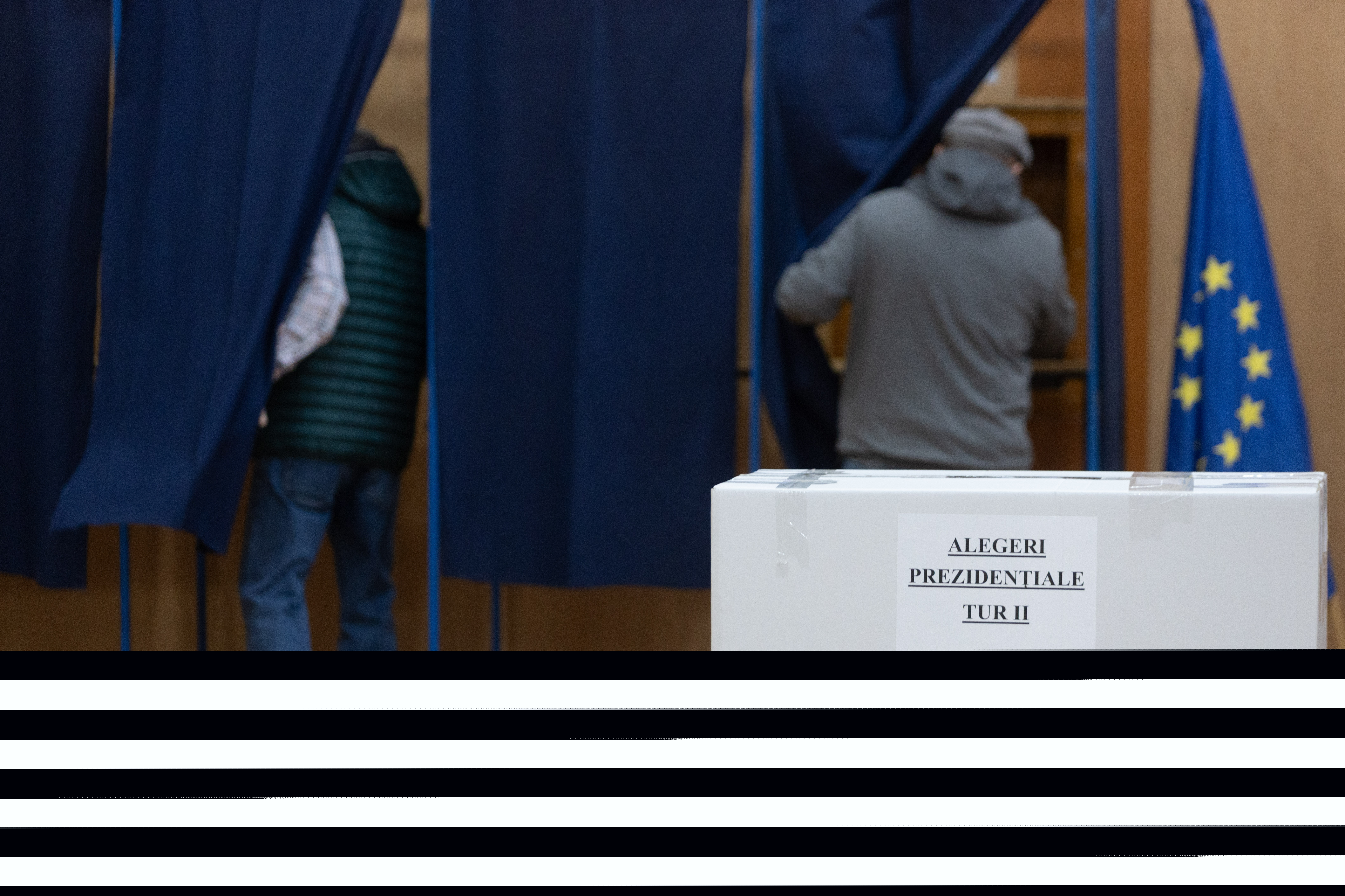 MAE: Nu există nicio secție de vot în străinătate care să nu aibă buletine de vot