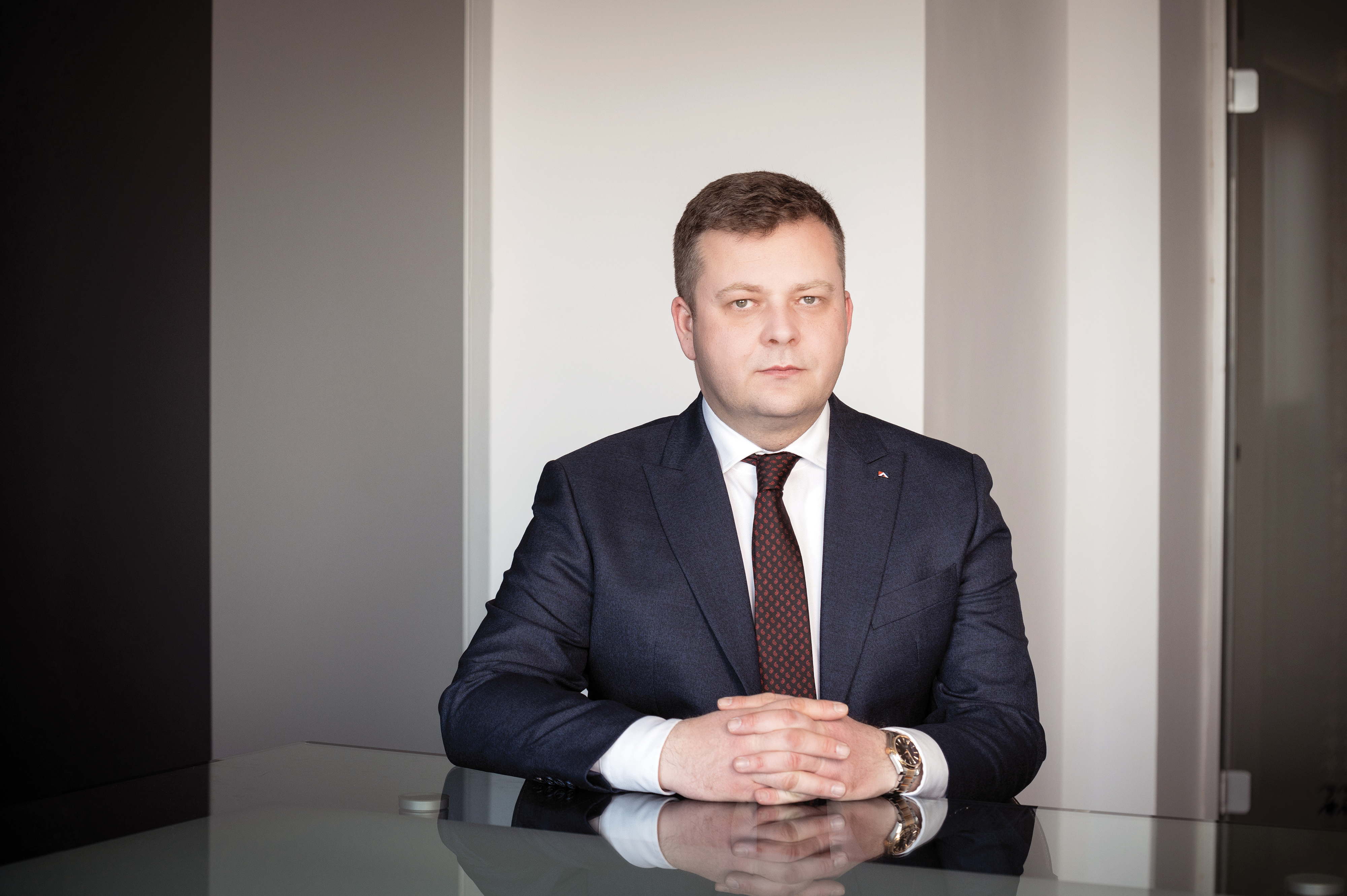 Cine este românul care conduce o companie de peste 700 de milioane de lei în țara noastră și cum vrea să ajungă să depășească 1 miliard de lei