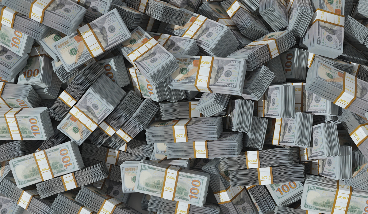 Companii americane și investitori asiatici iau cu asalt piețele europene pentru a se împrumuta ieftin cu euro. Moneda unică este pe cale de a deveni din nou măreață. Dar cât de bine face un euro puternic economiei Europei și exportatorilor? Lagarde, șefa BCE, crede că este de bine ce se întâmplă