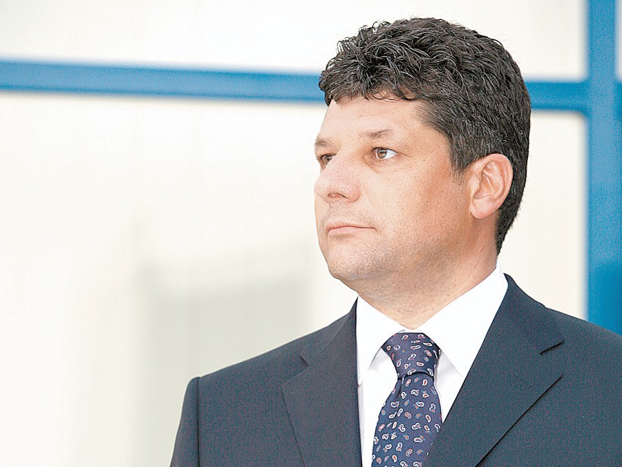 Cine este omul care a construit în România unul dintre primele magazine de materiale de construcții și care astăzi conduce un gigant cu afaceri de miliarde?