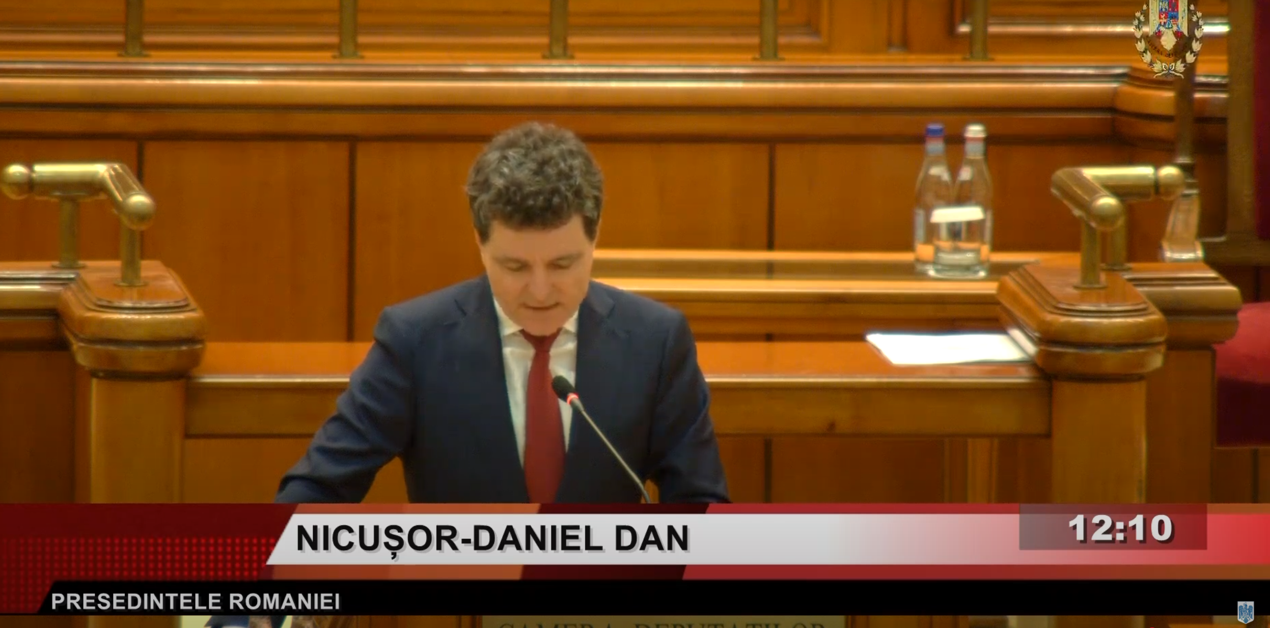 Nicușor Dan a ajuns la Parlament pentru ceremonia solemnă a jurământului