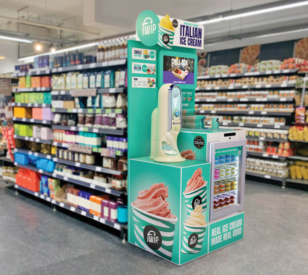 Unul dintre cei mai mari producători de sendvișuri din România pariază pe un nou business: cea mai mică gelaterie din lume, pe care vrea să o ducă la 100 de unități în 2025
