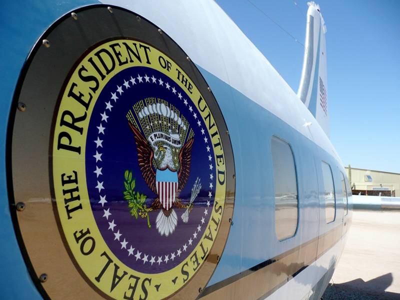 Povestea viitorului avion prezidențial american: Un cadou de 400 de milioane de dolari din partea Qatarului și acuzații de corupție la vârf. Donald Trump: „Situația este publică și foarte transparentă”