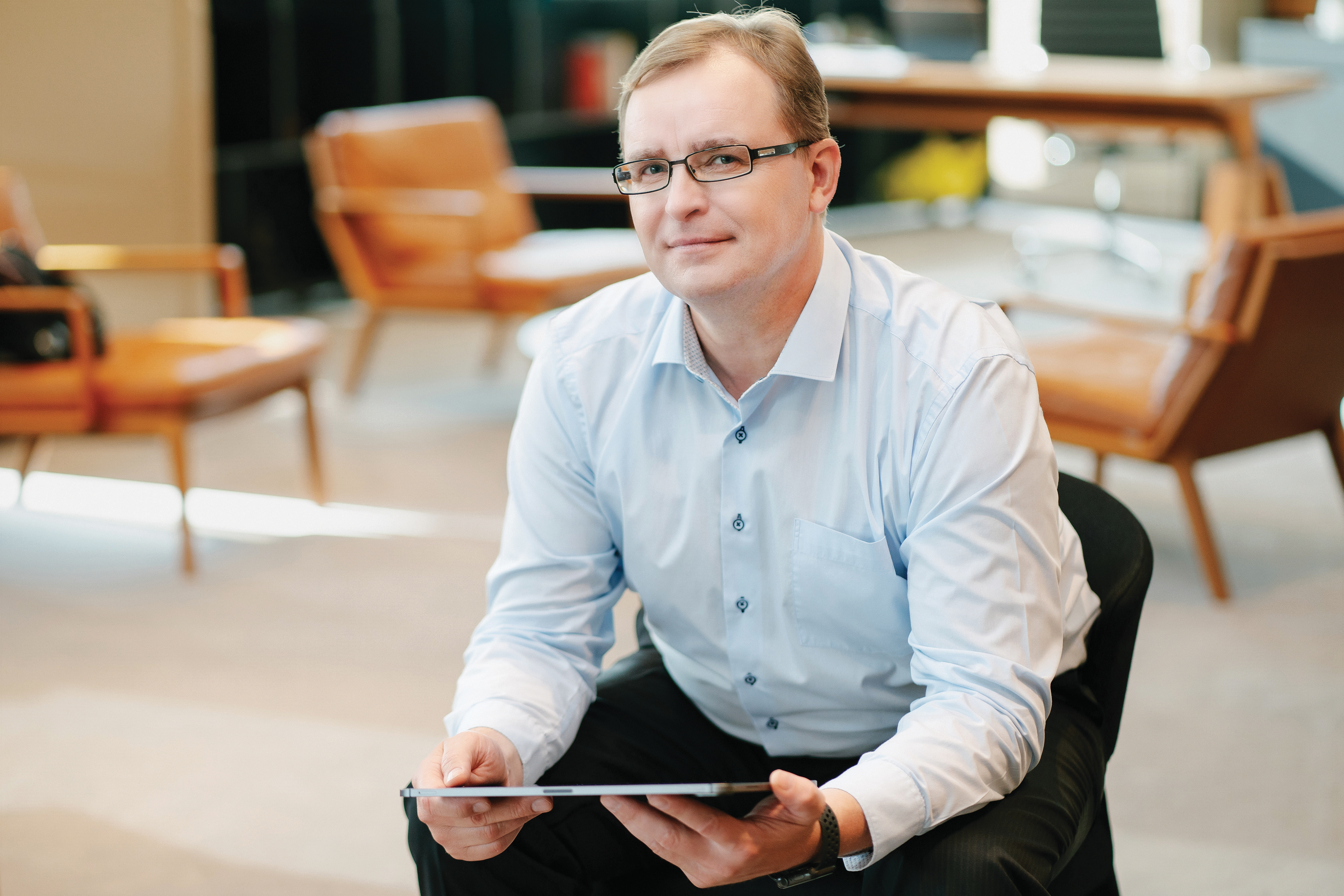 100 Cei mai admirați CEO din România. 88 - Zdenek Romanek, președinte și CEO, Raiffeisen Bank România