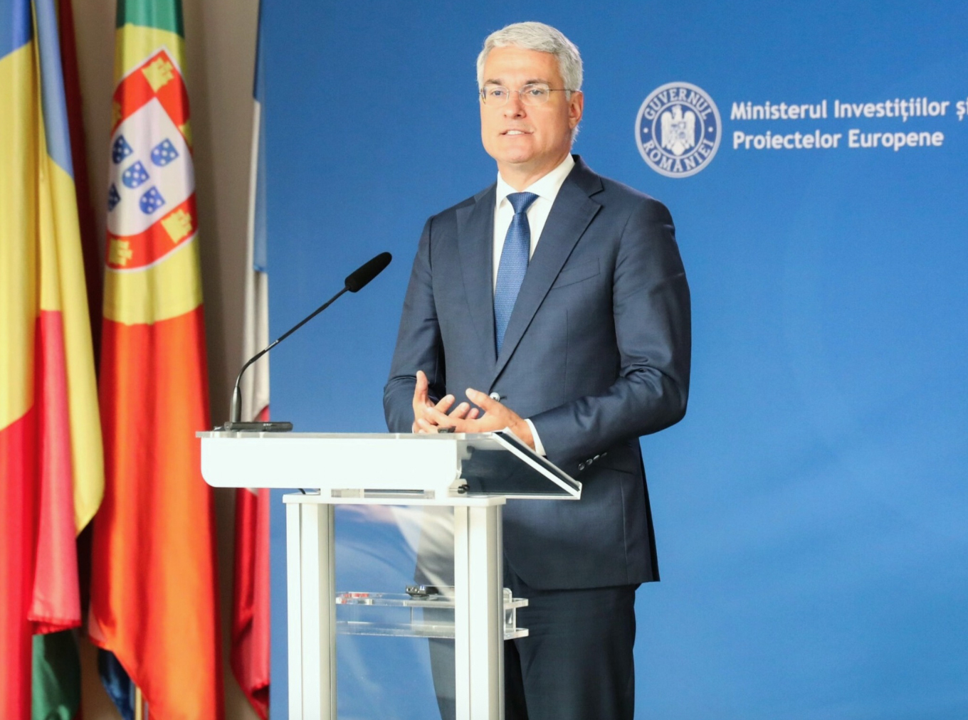România riscă să piardă fonduri europene în valoare de 7,8 mld. euro din PNRR. Ministrul investițiilor și proiectelor europene: pe cei 28,5 mld. euro alocați prin PNRR s-a construit un mare balon de săpun