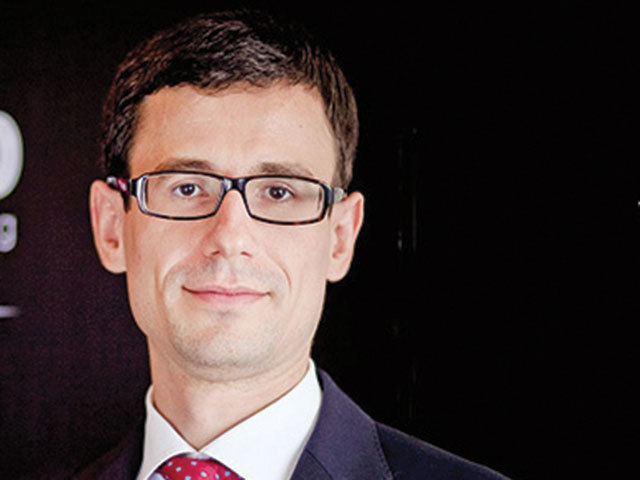 Bursă. Viitorul începe astăzi. Claudiu Cazacu, XTB: Investitorii de la BVB încep să se poziționeze pentru extracția gazelor din Neptun Deep. Companiile petroliere, aflate și ele pe radarul participanților la piață