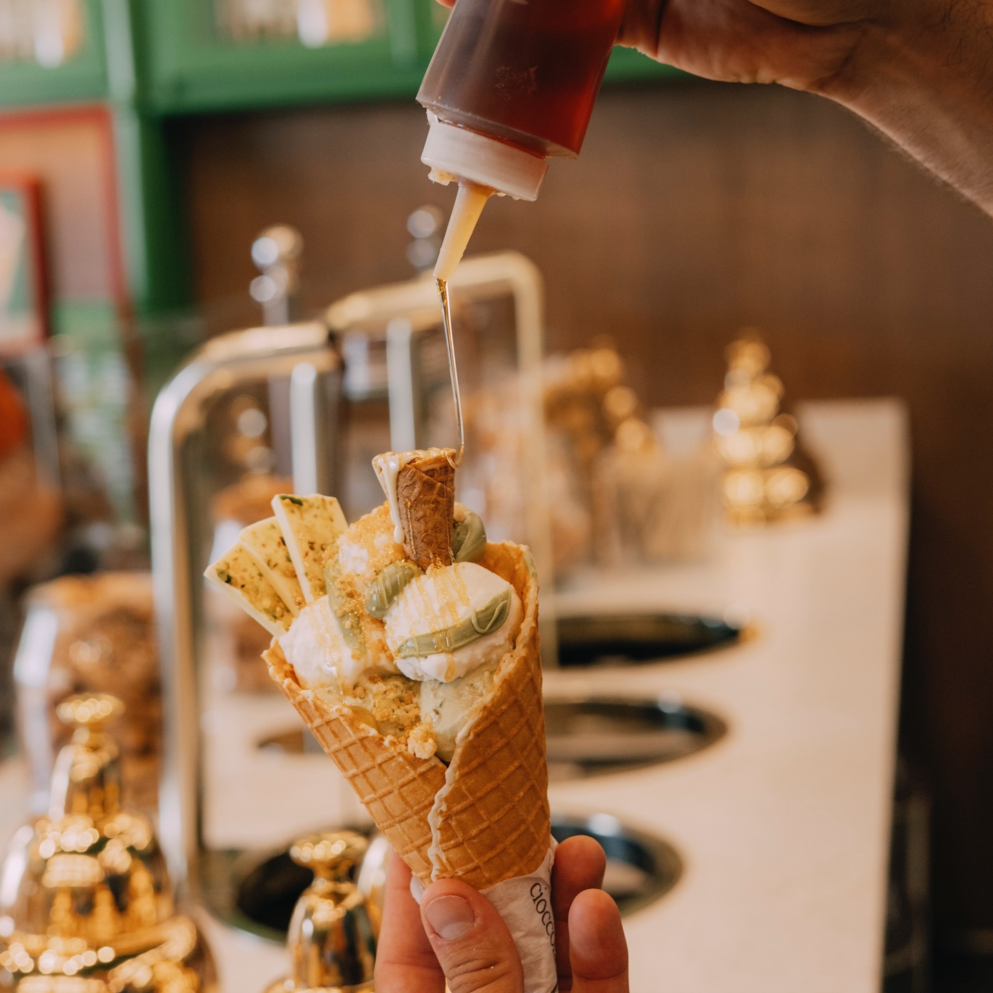 Sphera Franchise Group (KFC, Pizza Hut, Taco Bell) a deschis în stațiunea Riccione, în apropriere de Rimini, primul restaurant sub brandul Cioccolatitaliani, în urma unei investiții de 600.000 euro