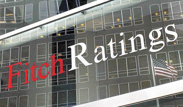 Fitch, puternica agenție de rating, avertizează România: Perspectivele de reducere a deficitelor record și de stabilizare a datoriei publice aflate în creștere rapidă rămân esențiale în evaluarea ratingului suveran al României. După ani de derapaje fiscale și o credibilitate erodată a politicii fiscale, noul guvern va trebui să facă față provocării de consolidare fiscală