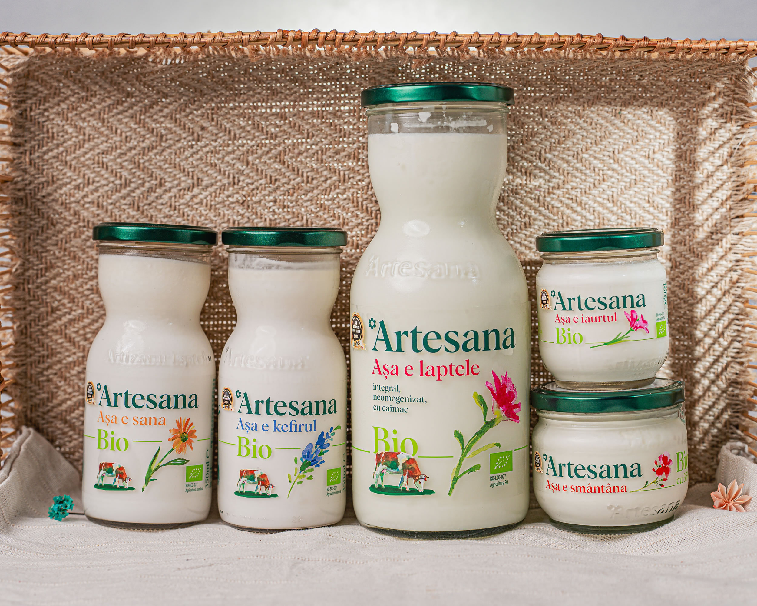 Artesana, producătorul român de lactate artizanale, pornește un proiect de cercetare cu Universitatea de Științe Agricole din Cluj-Napoca pentru a vedea diferențele de calitate dintre laptele neomogenizat, așa cum era băut de bunicii noștri, și cel omogenizat, care trece printr-un proces tehnologic