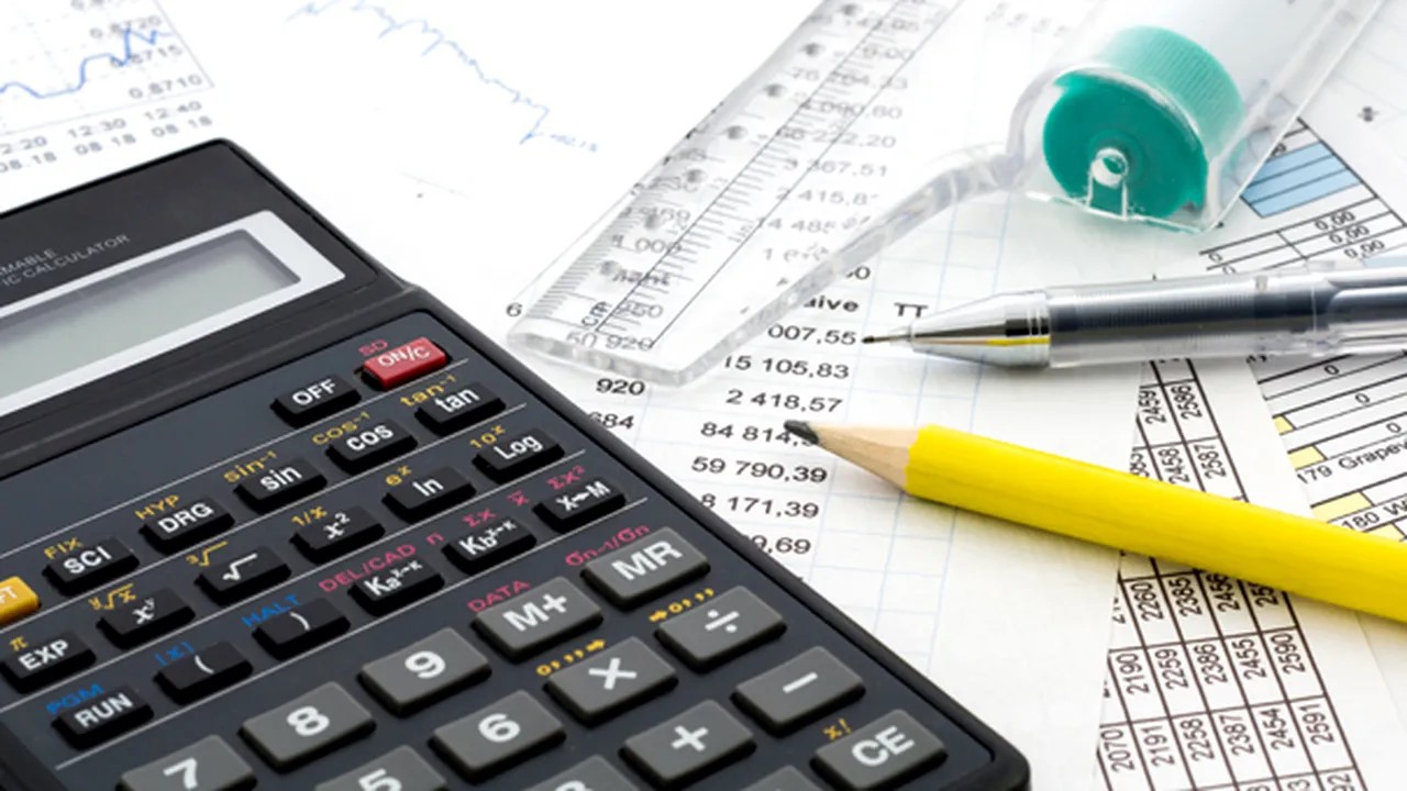 Ce scumpiri aduc noile măsuri fiscale de la 1 august: impozite mai mari, TVA de 21% și taxă pe vicii