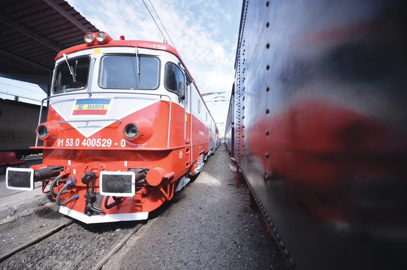 „Performanța“ de pe calea ferată: trenurile de marfă au circulat cu o viteză medie de 27 km pe oră, iar cele de călători de tip Regio cu 46 km pe oră anul trecut. Doar 78 km de cale ferată au fost modernizați