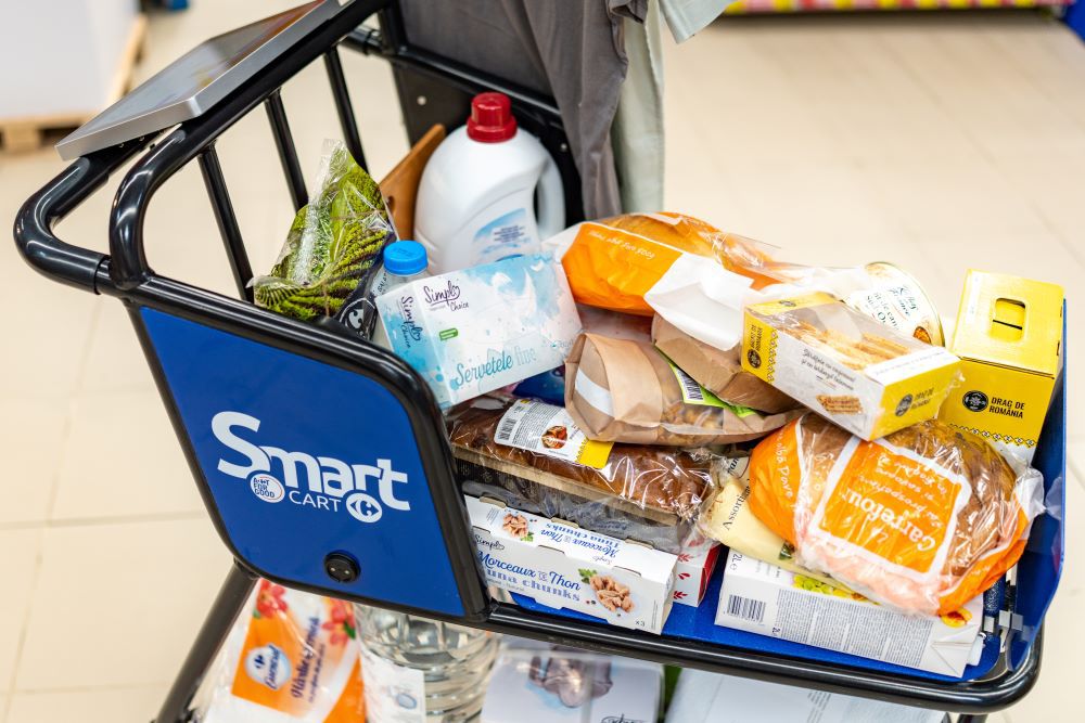 Carrefour lansează primul cărucior inteligent din România, testat în hipermarketul din Corbeanca
