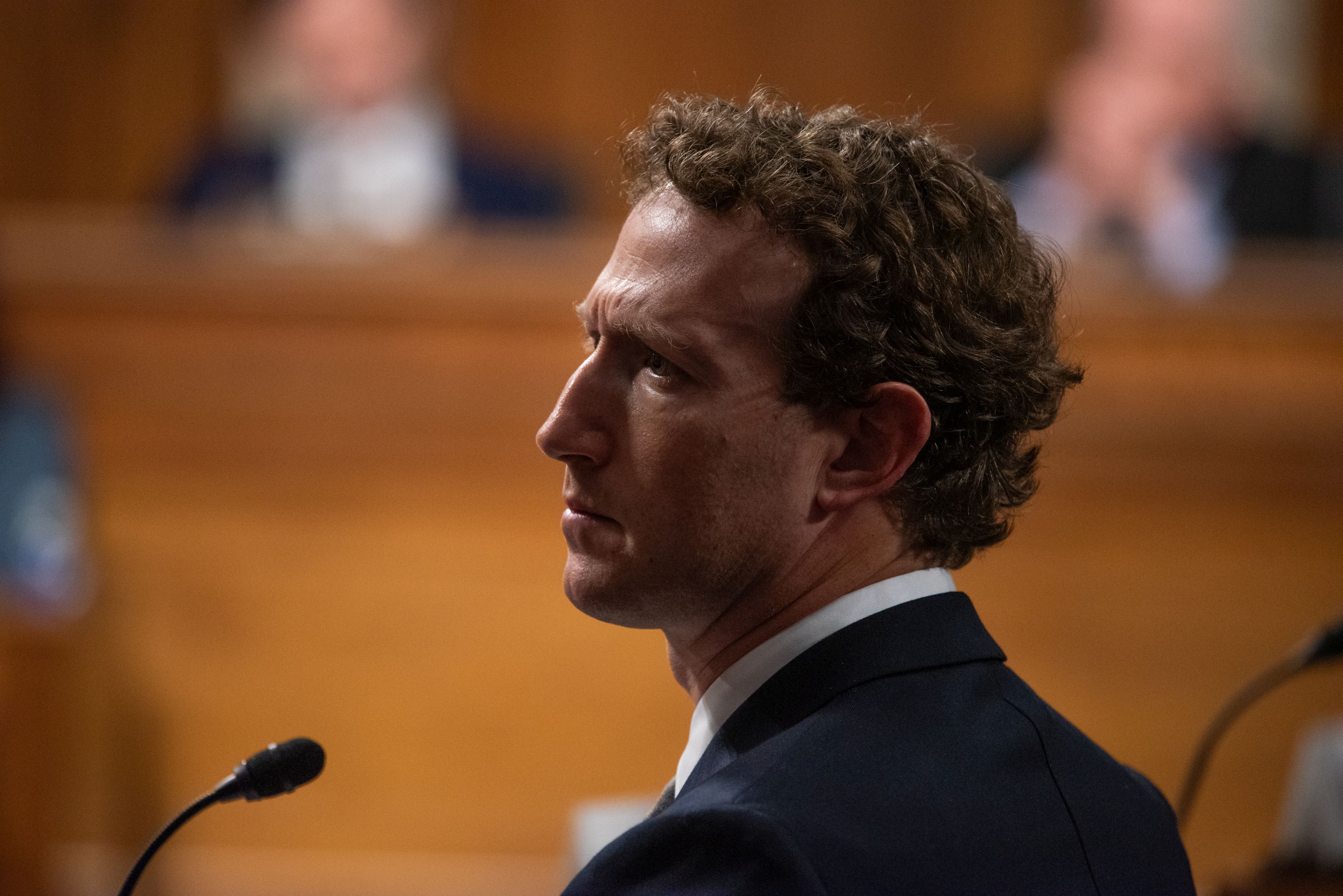Mark Zuckerberg prezintă „superinteligența personală”, un asistent AI integrat în viața cotidiană