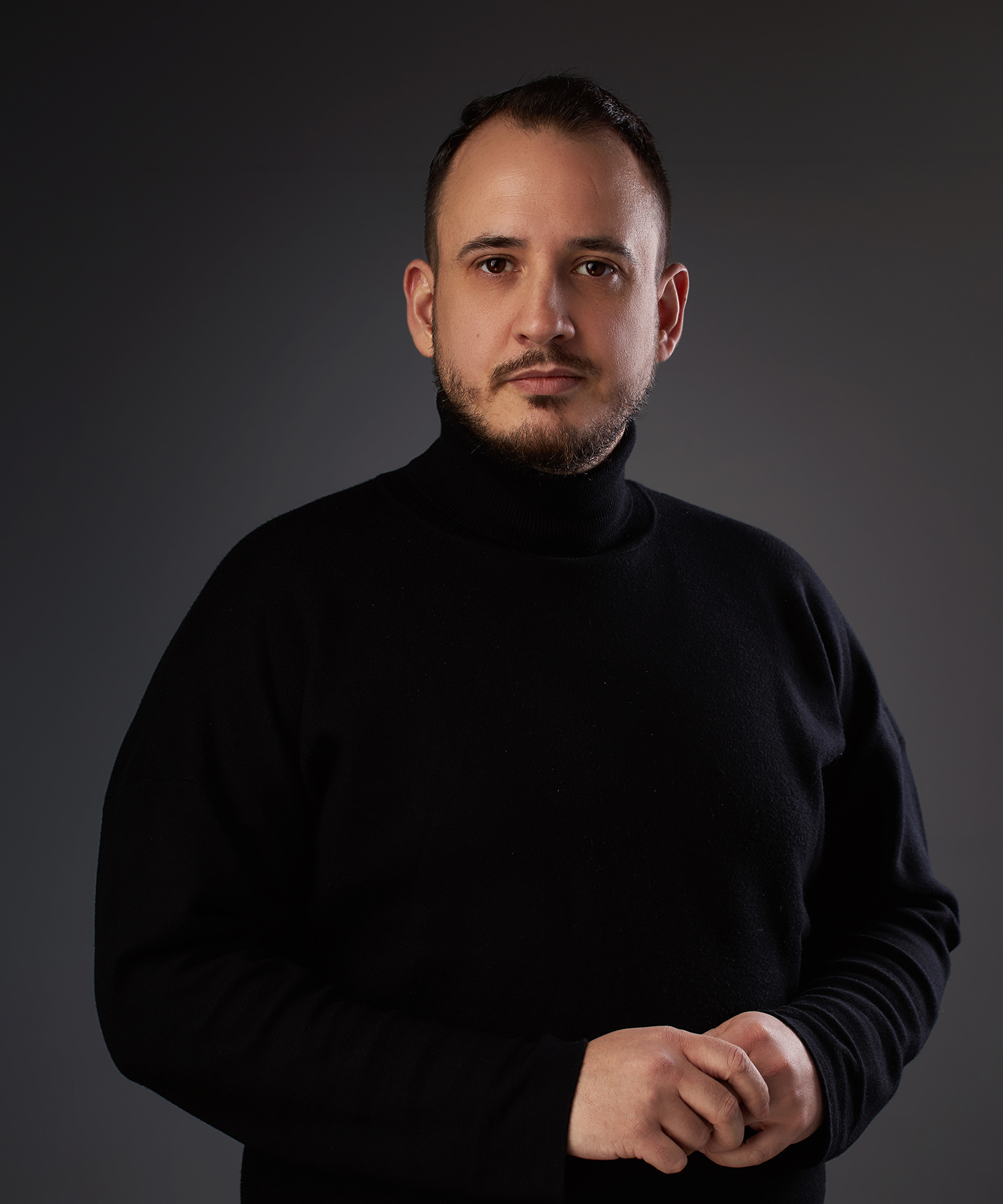 Platforma eAWB lansează DANA – prima asistentă AI dedicată serviciilor de curierat din România