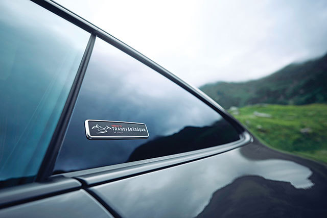 Porsche „pariază“ 2 mil. euro pe Transfăgărășan și începe livrările primei ediții limitate a unui 911