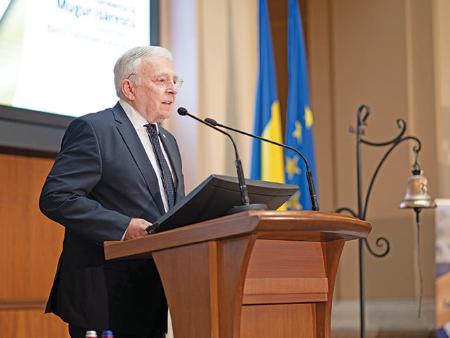 Mugur Isărescu, guvernatorul BNR: Scădere a dobânzii de politică monetară nu o să vedeti anul acesta. Dar pe piață dobânzile scad, ROBOR a scăzut, se duce spre 6,5%. Dacă lucrurile merg bine și treptat, nu brutal, s-ar putea ca situația să se mai amelioreze