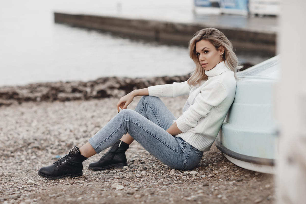 (P) Ce blugi să porți pe timp de vară? 5 modele lejere și confortabile