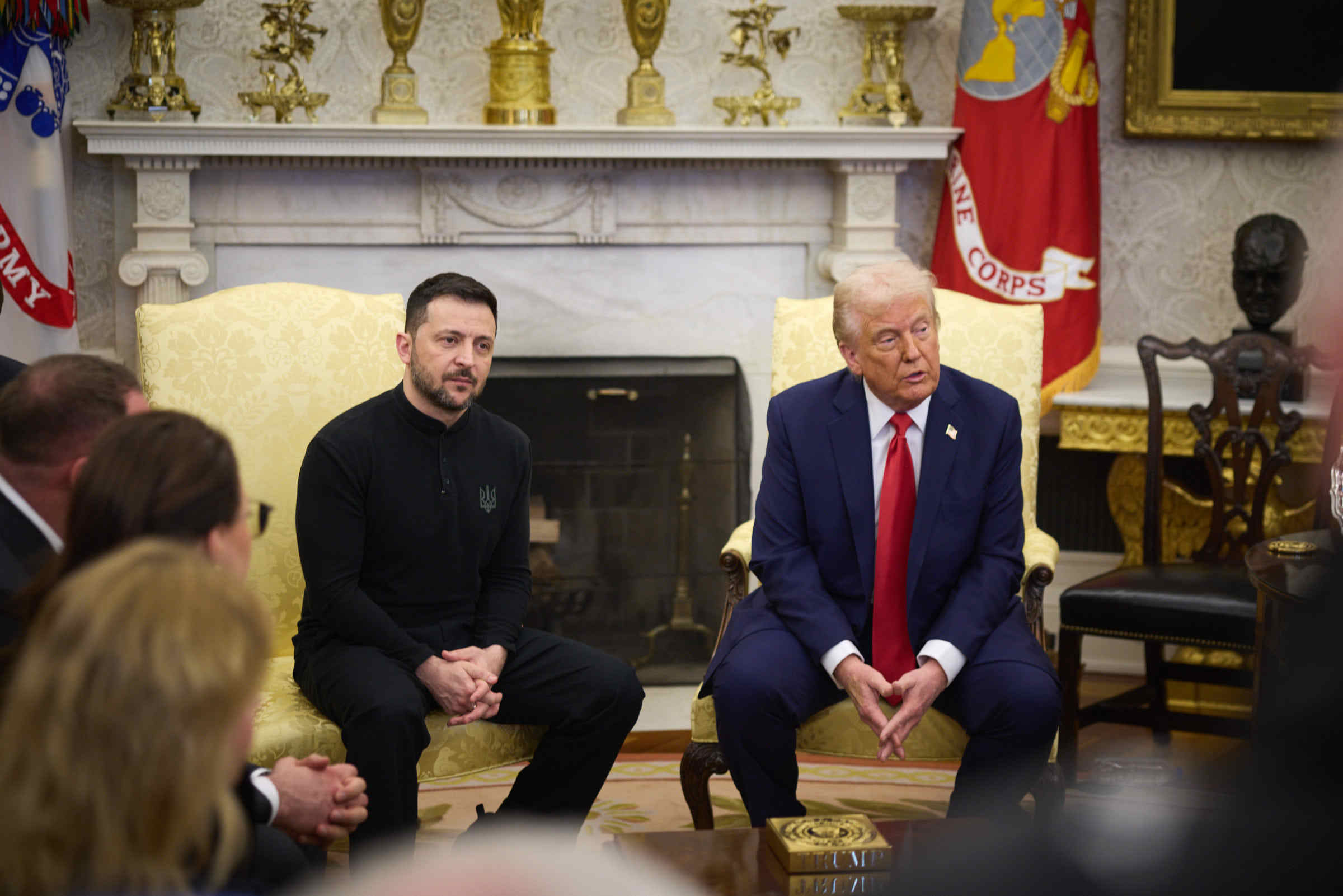 Descindere în forță la Casa Albă: Zelenski vine însoțit de liderii europeni pentru a-i arăta lui Trump un front unit împotriva Rusiei. Președintele Trump: Nu mai recuperăm Crimeea dată de Obama și nici nu intră Ucraina în NATO. Unele lucruri nu se schimbă niciodată. Macron: Nu cred ca Putin vrea pace, vrea capitularea Ucrainei