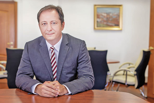 ASF: Un produs de tip pensie presupune plăți eșalonate pe o perioadă de timp sau pe toată viața și nu plata unei sume o singură dată. Are și un rol social, care se realizează tocmai prin asigurarea unei plăți eșalonate în perioada de pensionare, pentru a asigura un venit pe o perioadă cât mai mare pentru cei care nu mai sunt activi