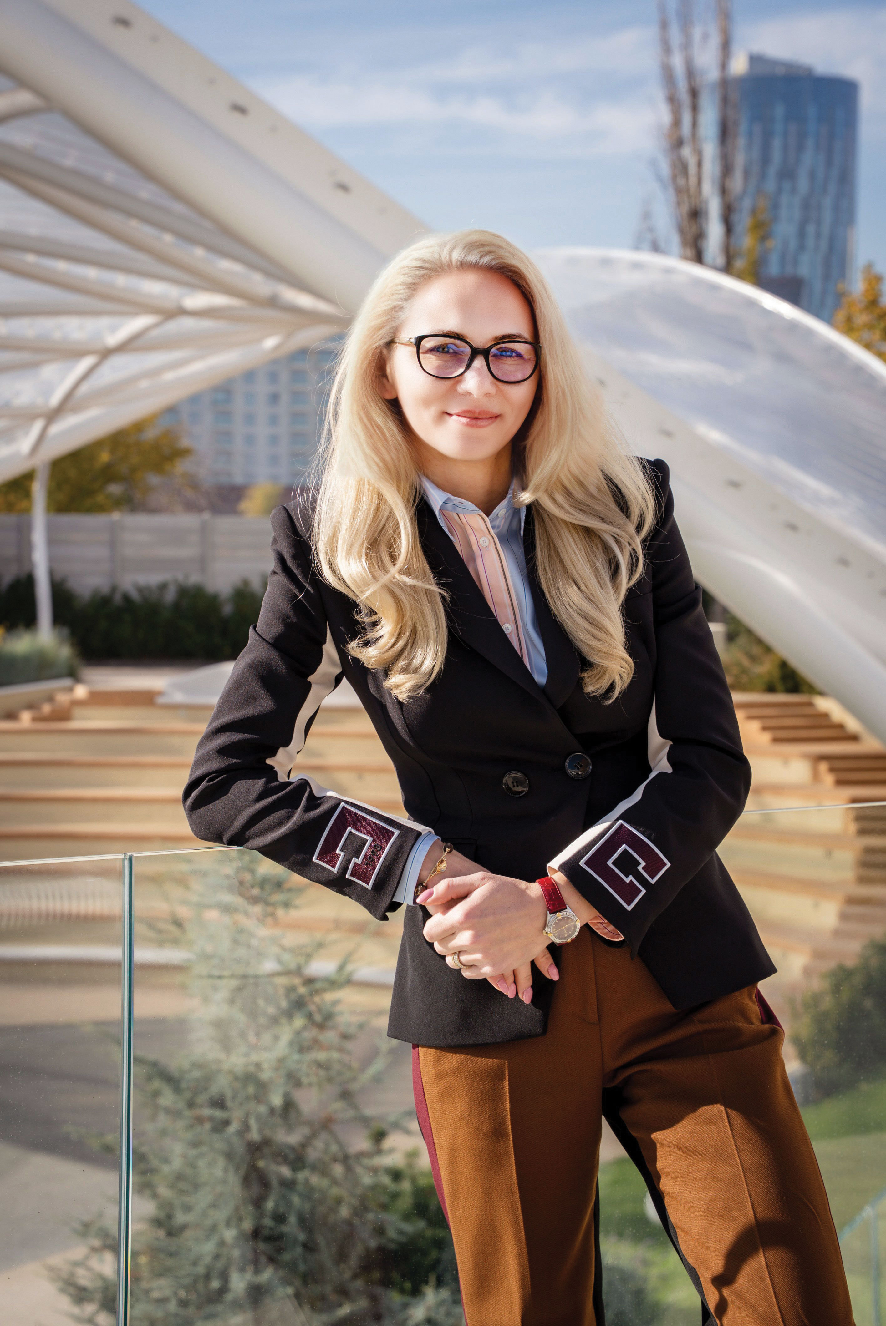 100 Tineri manageri de top. Elena Panait, Genesis Property
