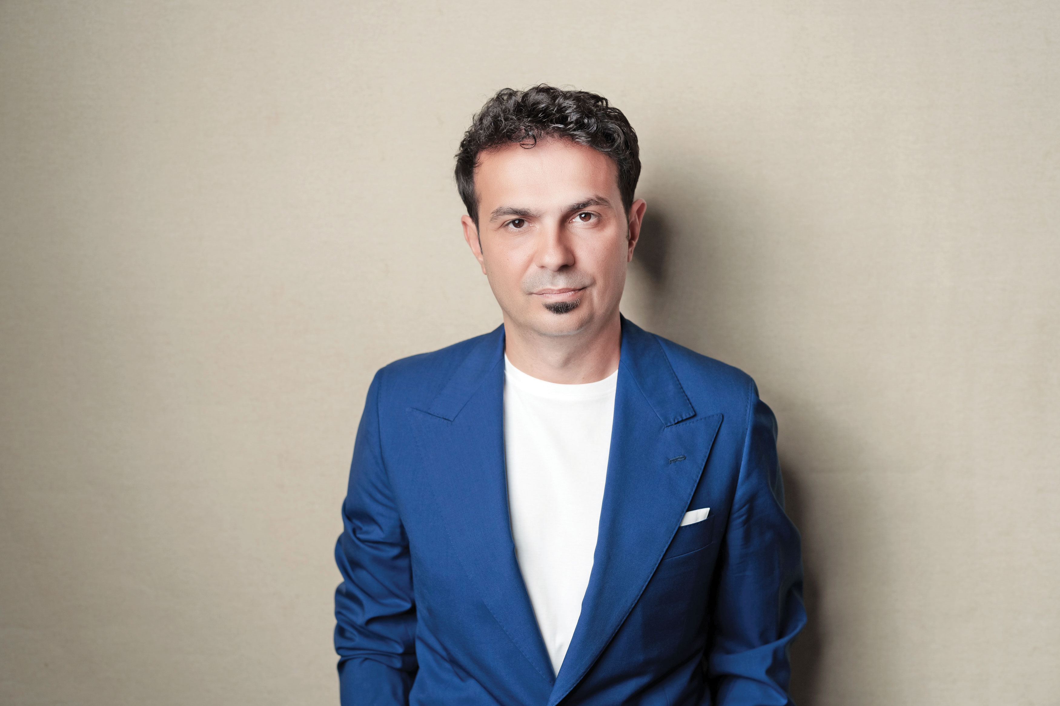 Meniul deciziilor: povestea nevăzută a unui imperiu românesc din domeniul restaurantelor începută de un tânăr care a intrat în business la 18 ani