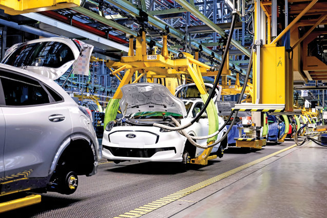 Premieră în piața auto: Puma Gen-E, modelul electric produs la Craiova, intră în top 5 cele mai vândute mașini electrice, pe un segment de piață care aproape s-a dublat în august
