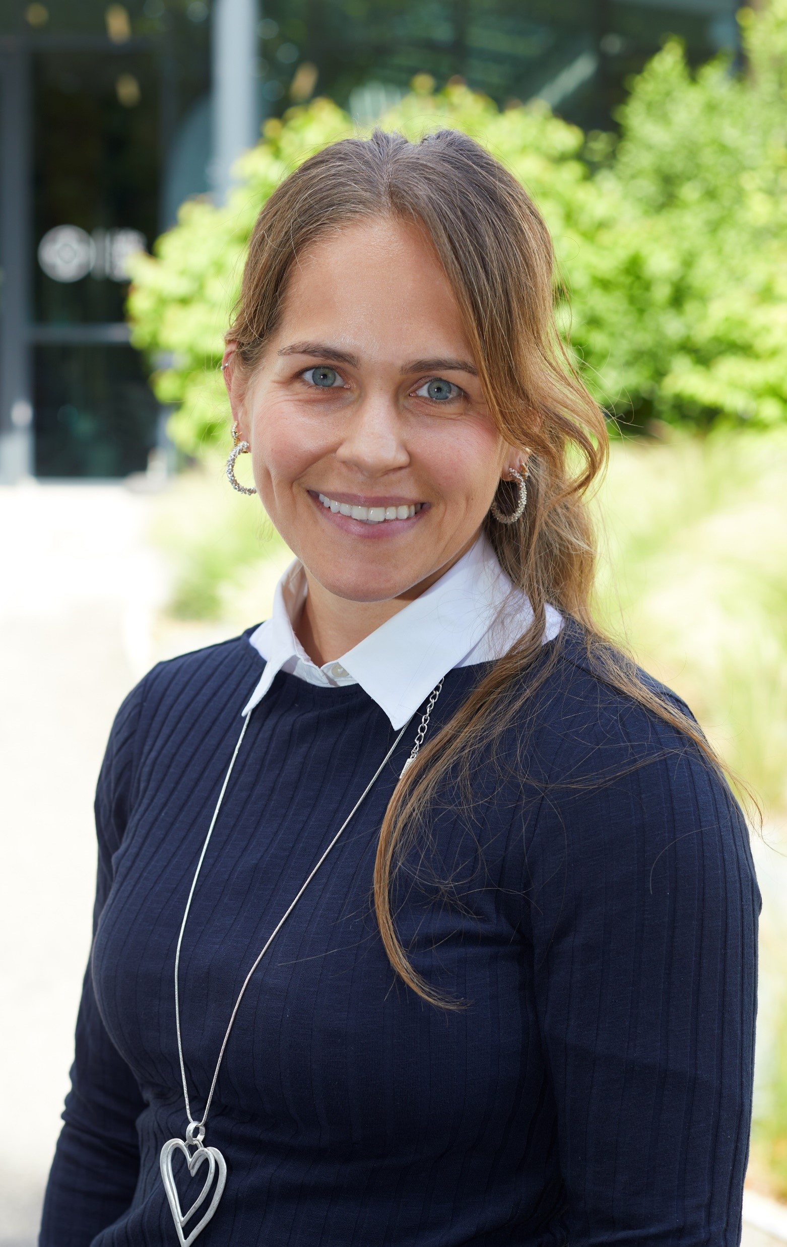 Bayer o numește pe Jennifer Gilberg la conducerea diviziei de agricultură din România, Bulgaria și Republica Moldova, în locul lui Boualem Saidi. Ea va fi și director general în România, unde va compania are o fabrica de semințe la Sinești