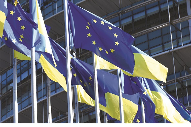 Liderii UE eșuează în încercarea de a ajunge la un acord pentru un împrumut de 140 mld. euro destinat Ucrainei, garantat din activele rusești înghețate. Belgia se opune și cere garanții clare, de teama că va trebui să plătească înapoi banii rușilor