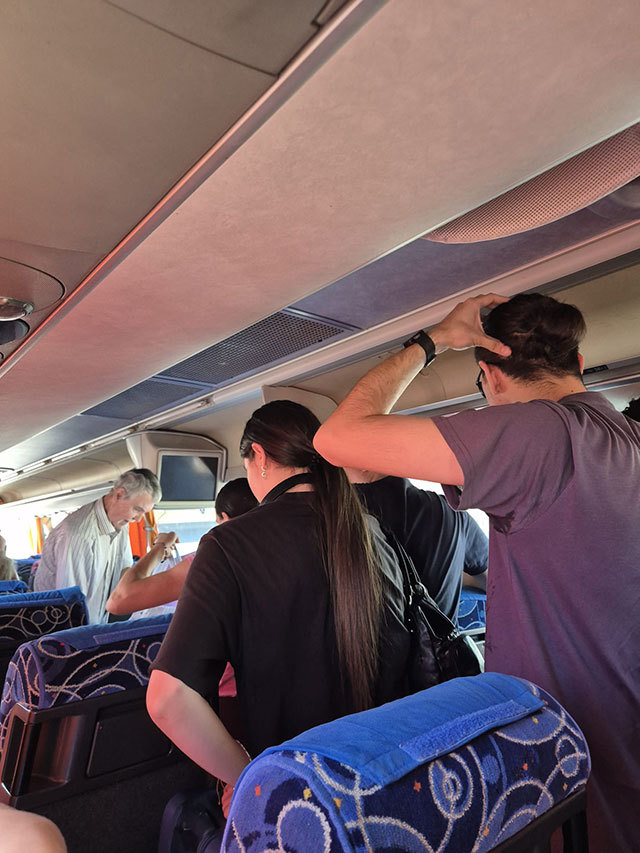 Ministrul Transporturilor amenință cu demiterea directorilor CFR