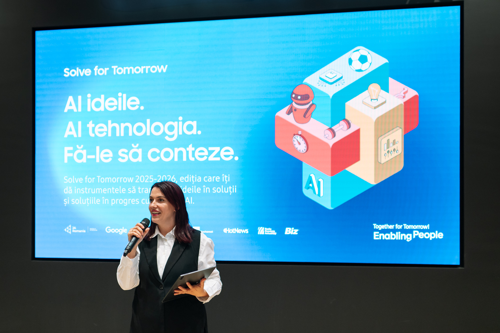 Solve for Tomorrow: competiția care transformă ideile liceenilor în soluții pentru comunitate