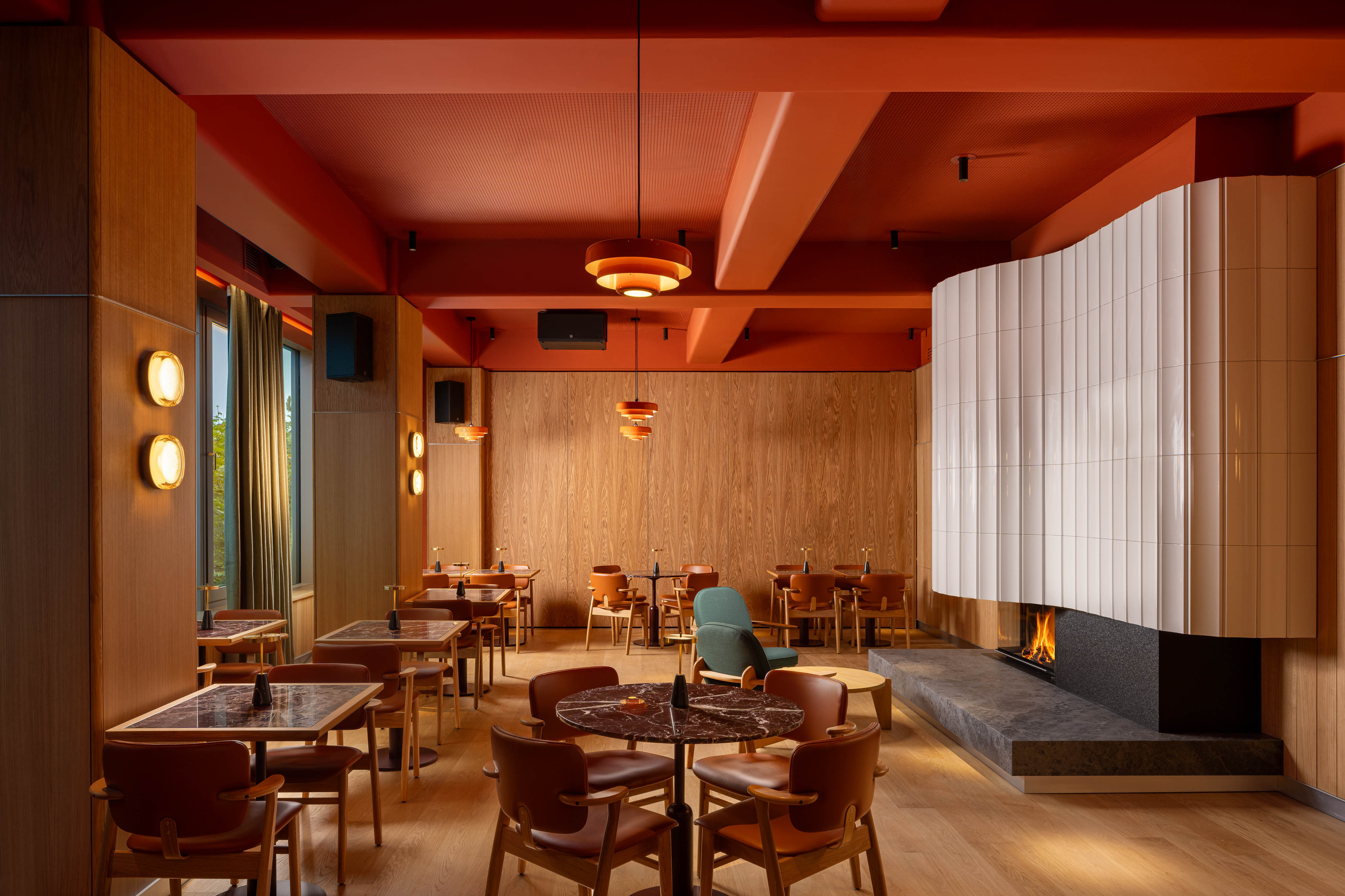 Simbolurile Brașovului prind din nou viață. Telecabina Tâmpa și Restaurantul Panoramic se redeschid