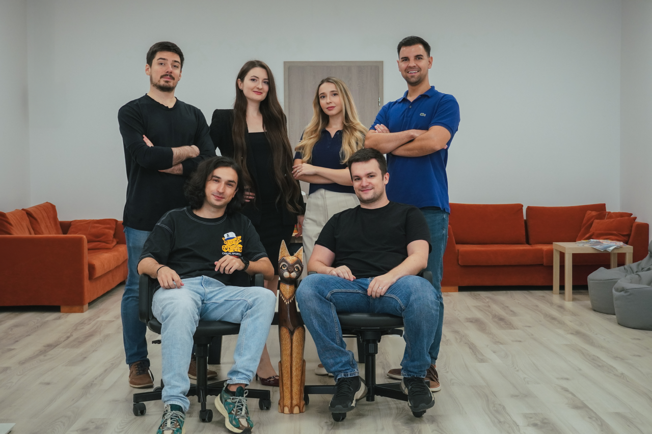 Start-up-ul românesc de biotech The Cat Health Company a atras o nouă finanțare, de 1,2 mil. dolari, pentru a dezvolta terapii care prelungesc viața pisicilor