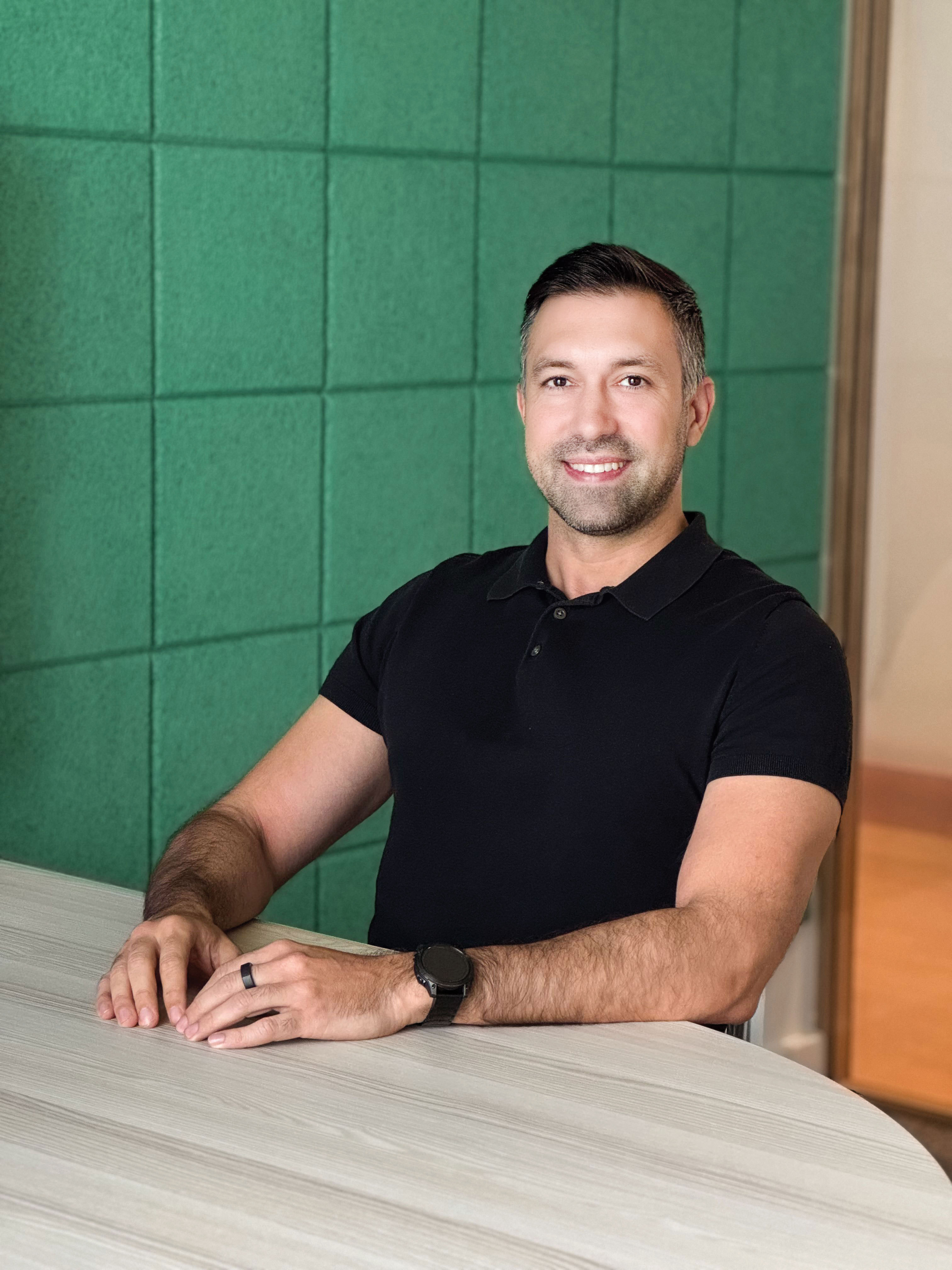 100 Tineri manageri de top. Vlad Neamu, Creative Cloud, Firefly, Adobe
