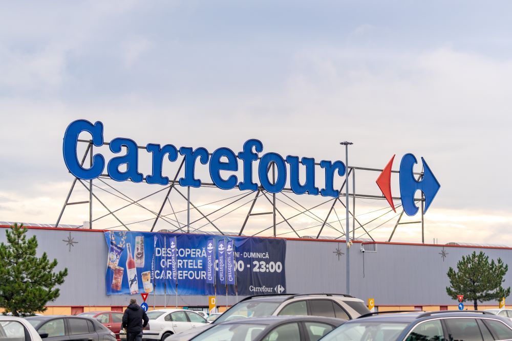 Ce spune grupul Carrefour despre informațiile apărute în presa din Franța despre un exit din România? “Grupul a desfășurat o analiză a portofoliului de activități, a tuturor verticalelor de business și modelelor organizaționale”. Ce a decis?