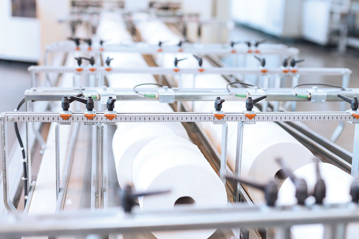 PEHART GRUP: Program de învățământ dual pentru industria hârtiei