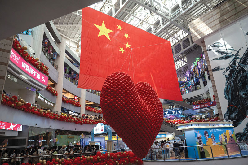 Economia chineză șubrezește sub presiunea americanilor și europenilor: Exporturile celei de-a doua economii a lumii au scăzut neașteptat în octombrie