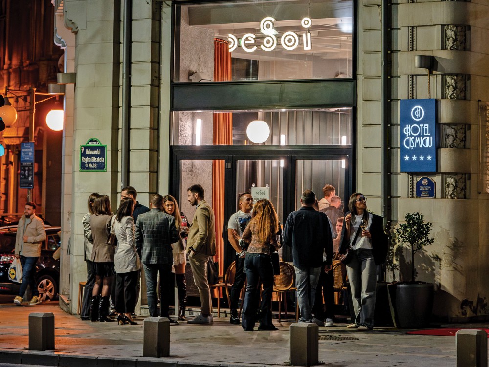 Cum au reușit trei tineri, prieteni încă din copilărie, să construiască de la zero unul dintre cele mai apreciate restaurante din București – și care este noua lor locație istorică?