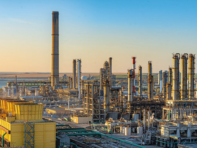 Ce spune KazMunayGas după zvonurile că ar vrea să-și vândă acțiunile la Rompetrol, care operează 1.400 de benzinării? „În ceea ce privește KMGI, compania își desfășoară activitatea în mod normal, atingând indicatorii de producție și financiari”