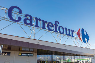 Ce spune Carrefour despre plecarea din România: Articolele apărute în presă privind o posibilă tranzacție nu reflectă un anunț oficial din partea companiei. Gilles Ballot, CEO Carrefour România: ”Strategia de expansiune va fi continuată și mai accelerat: în 2026, vizăm inaugurarea unui număr mai mare de magazine decât în acest an”