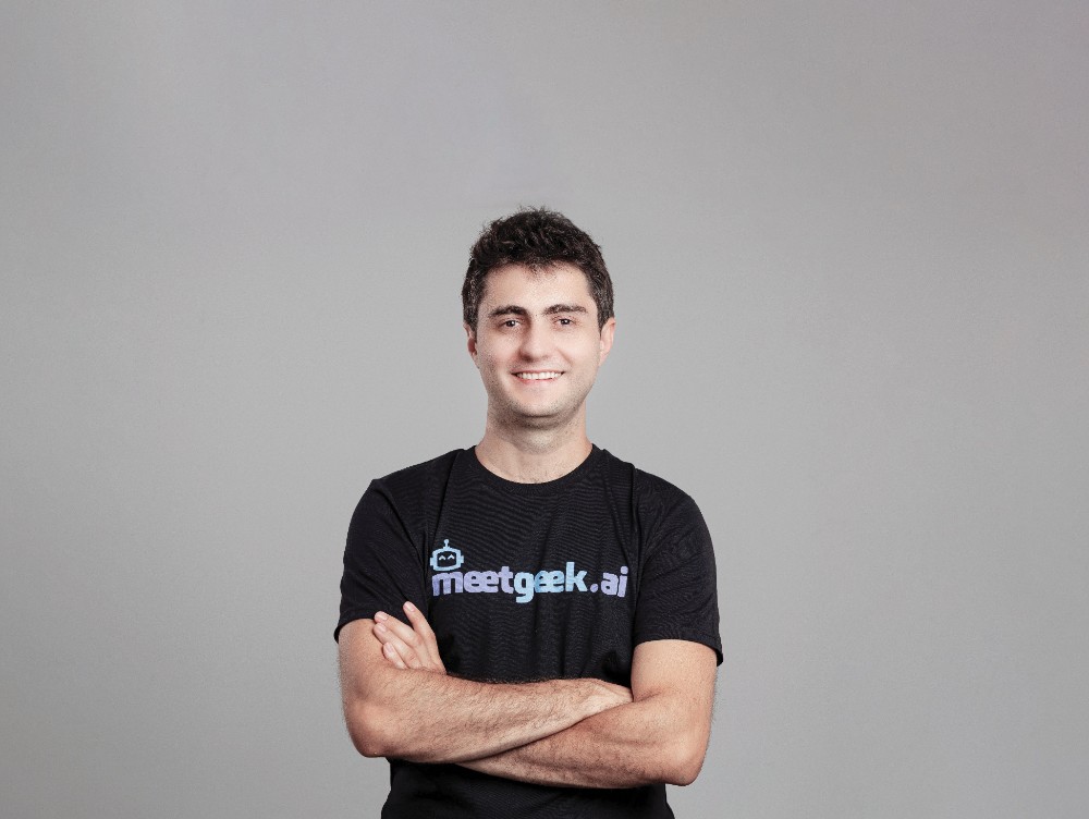 Povestea tânărului de 37 de ani care a construit în România de la zero o companie ce lucrează cu mii de firme din peste 100 de țări