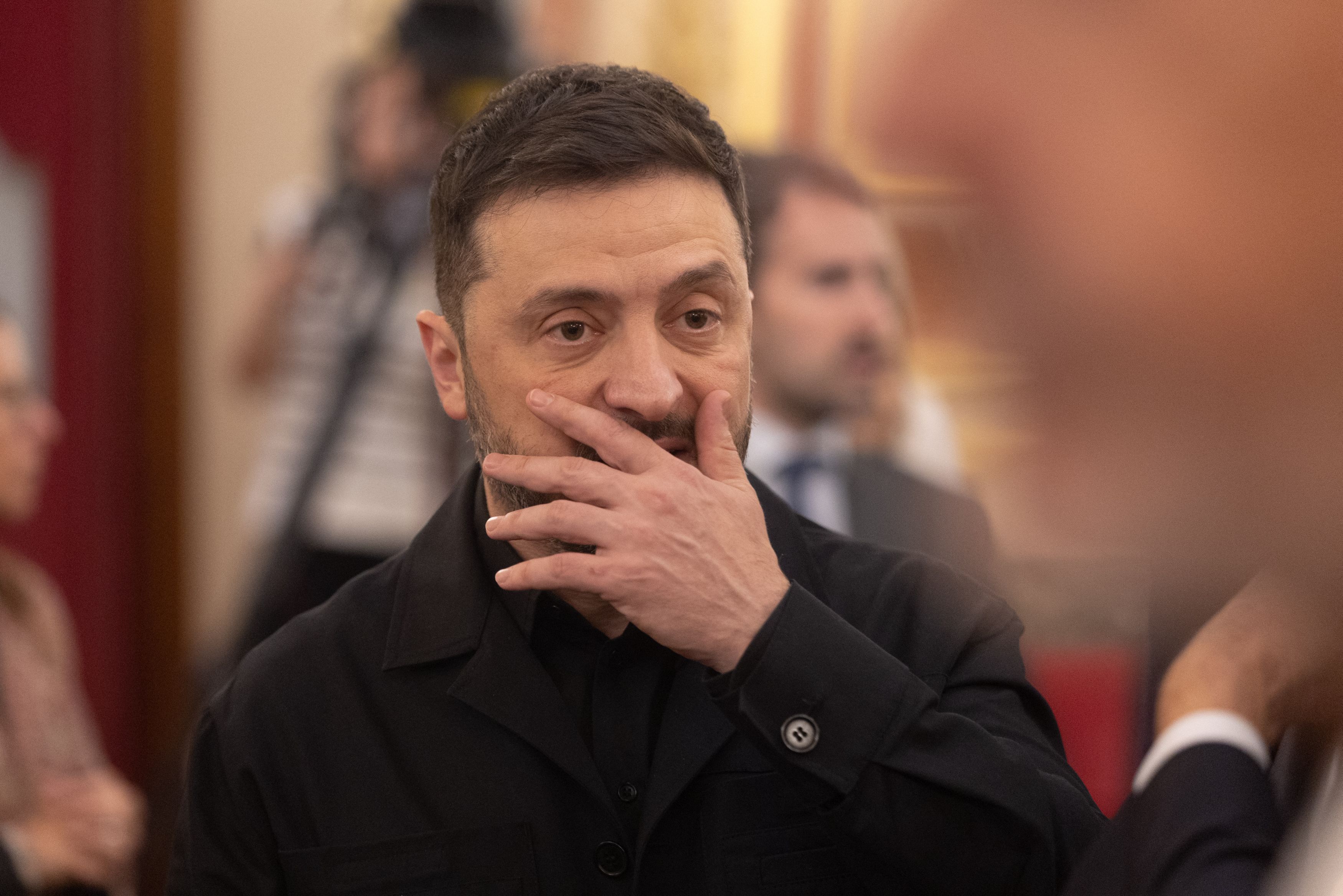 Scandalul de corupție din administrația ucraineană se extinde: Puternicul și controversatul său de cabinet al lui Zelenski, Andrii Iermak, și-a dat demisia după ce oficiali anticorupție i-au percheziționat locuința și birourile mai devreme în acea zi