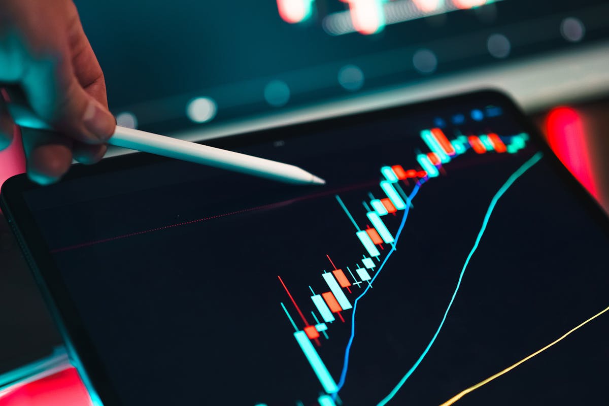 (P) Cum ajută analiza datelor companiile din energie să optimizeze consumul și costurile?