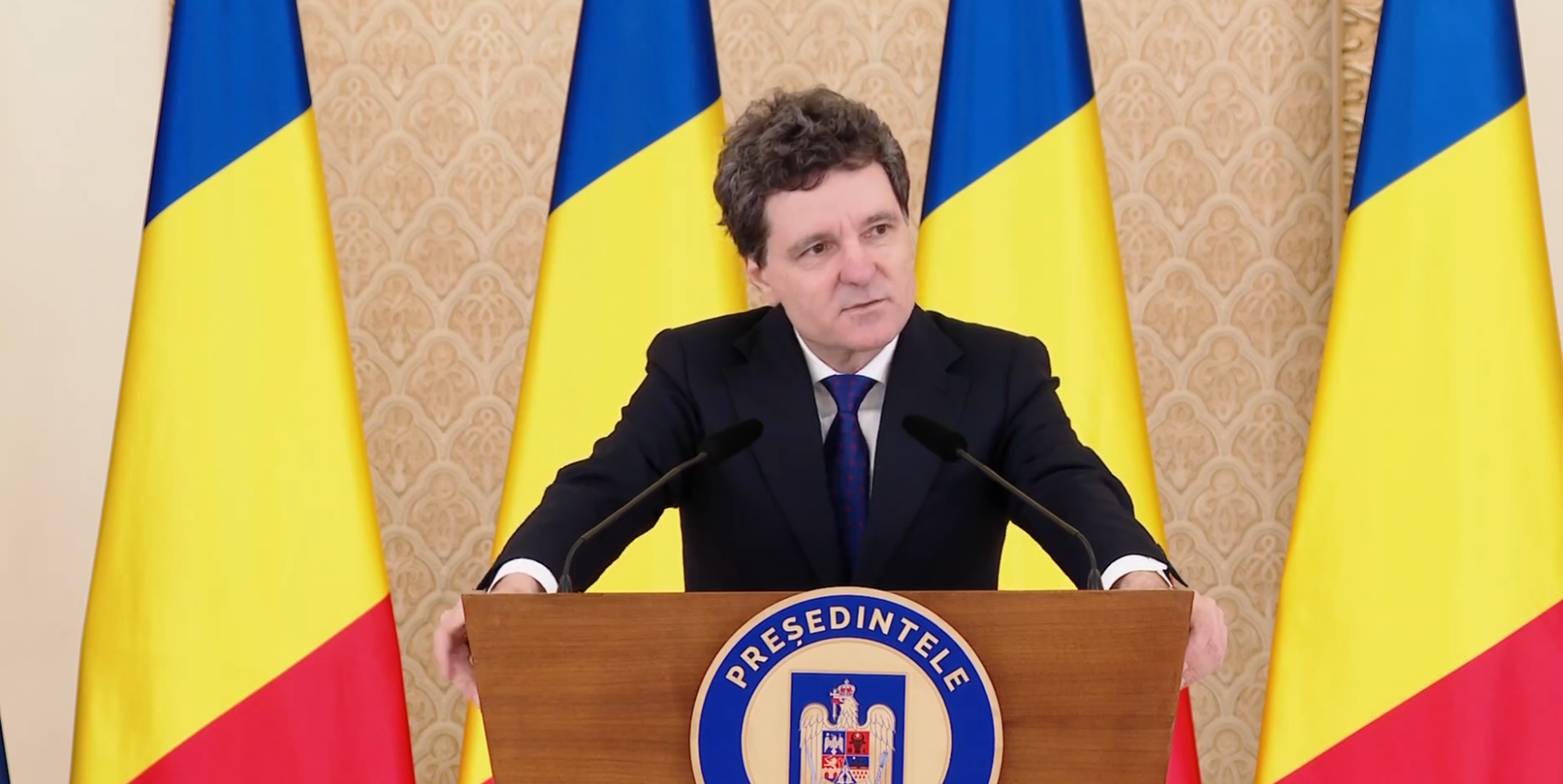 Președintele Nicușor Dan prezintă strategia națională de apărare: În ceea ce privește fenomenul corupției, trebuie implicate serviciile de informații pentru culegere de date cu privire la fenomenul corupției, fără implicare în etapa de cercetare penală și în procesul de justiție