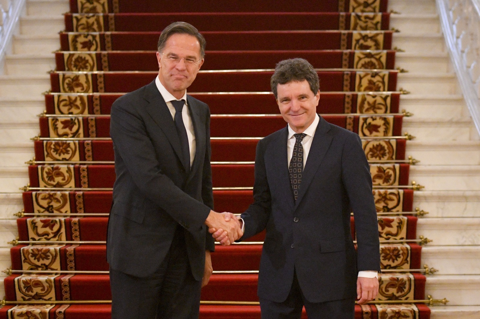 Rutte despre retragerea militarilor americani: NATO este determinată să apere țările alianței