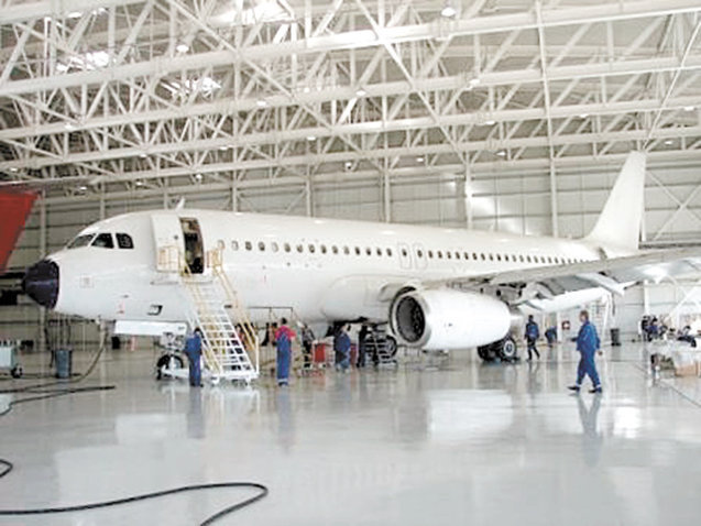 Problemele continuă pentru Airbus: Gigantul industriei aerospațiale europene raportează o problemă de fuselaj la zeci de avioane. Acțiunile încep săptămâna cu o scădere de 10%