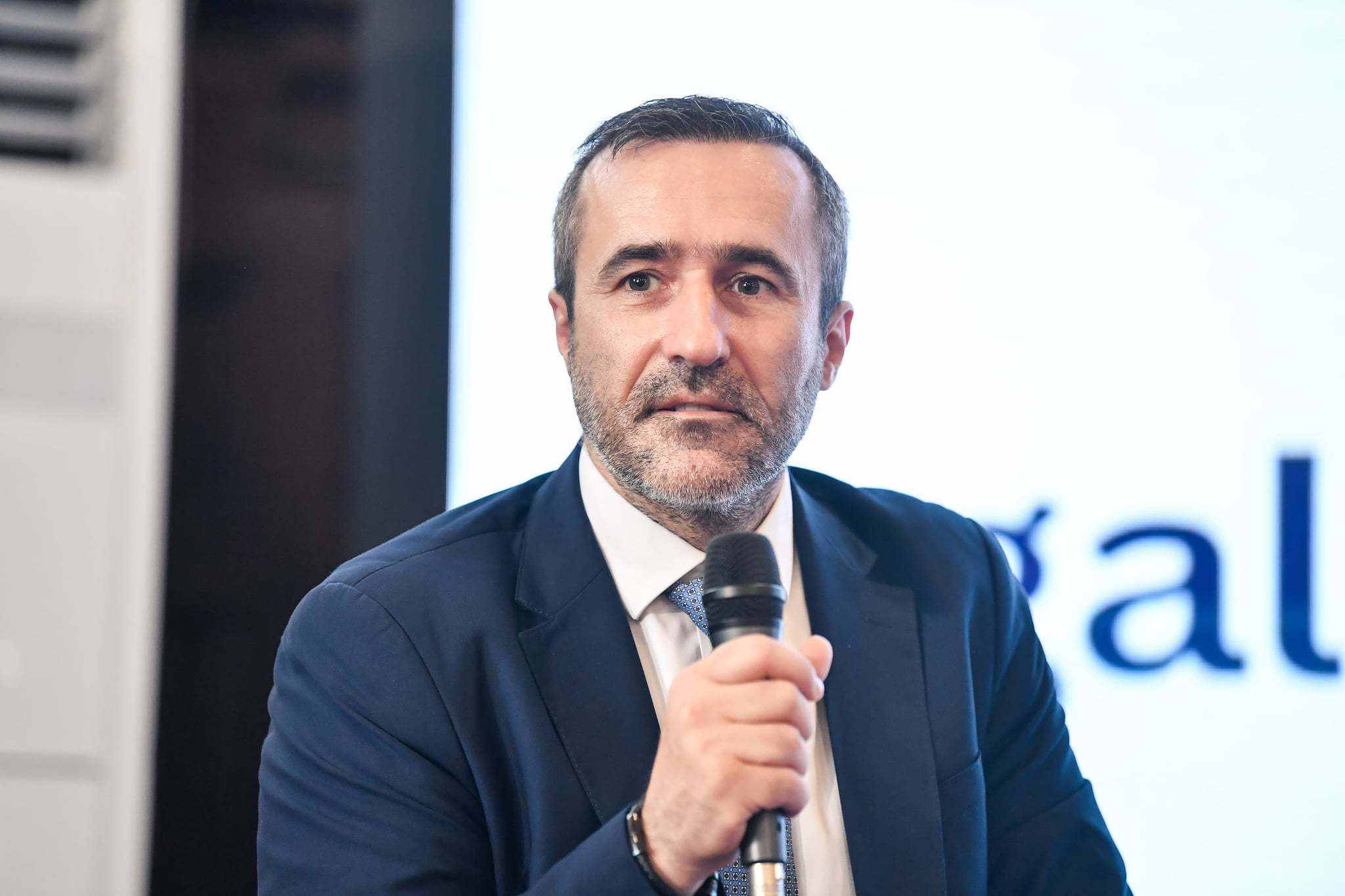 Contingentul redus la 75.000 de lucrători străini riscă să blocheze piața muncii în 2026