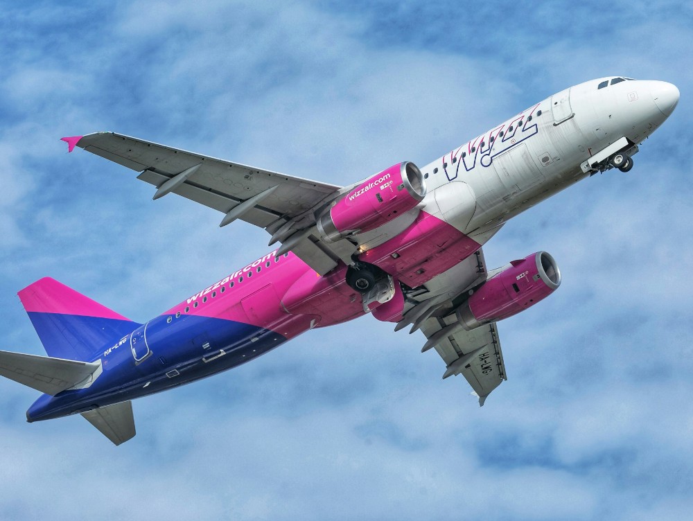 Anunțul neașteptat făcut de Wizz Air. Compania a anunțat nouă noi rute din România, odată cu redeschiderea unei baze  din țara noastră la distanță de un deceniu de la închiderea acesteia